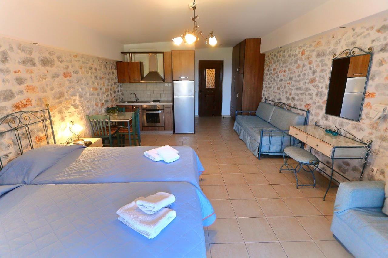 Vathi Hotel Extérieur photo