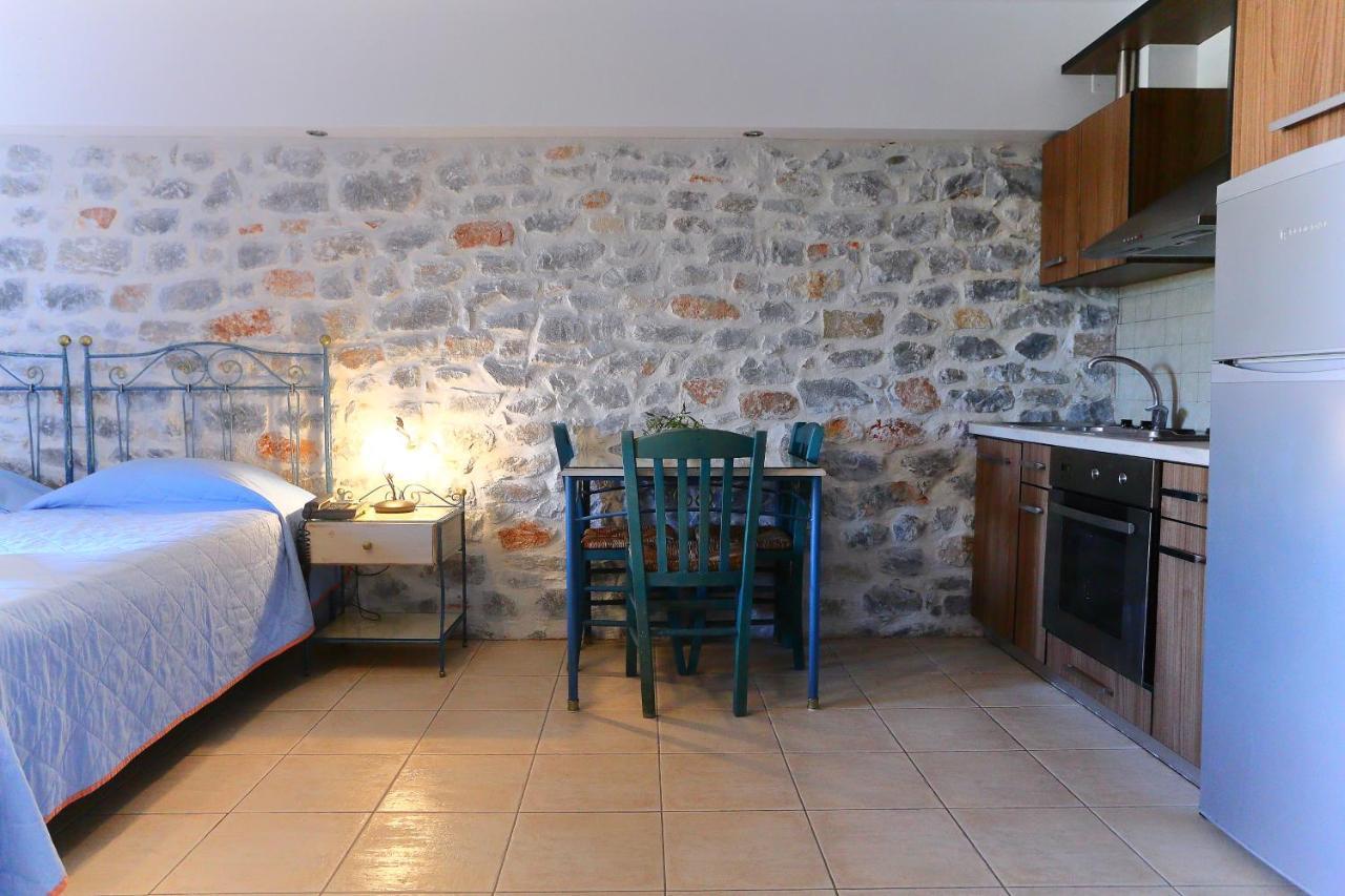 Vathi Hotel Extérieur photo