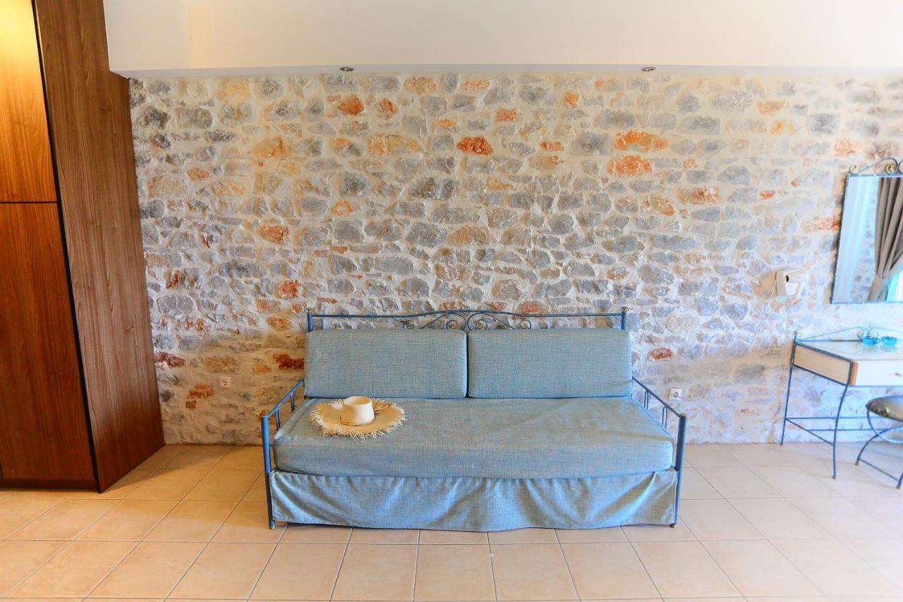 Vathi Hotel Extérieur photo