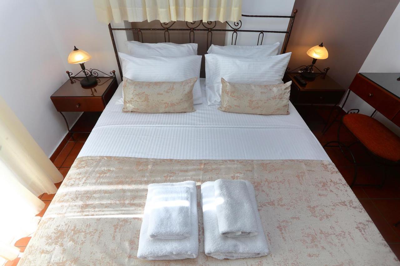 Vathi Hotel Extérieur photo