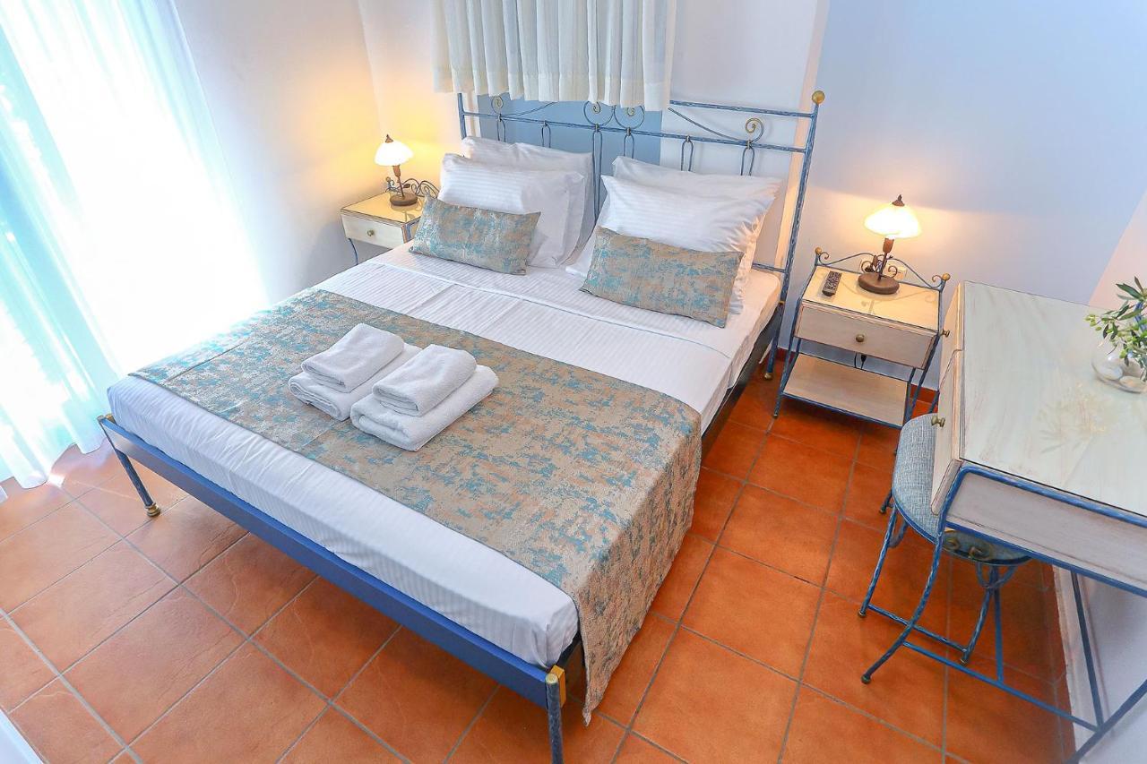 Vathi Hotel Extérieur photo